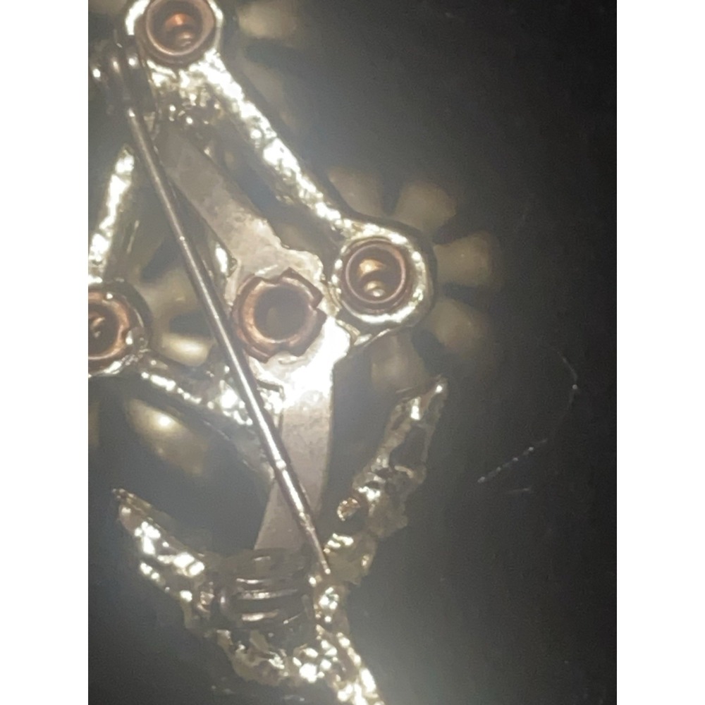 Gold Tone Flower Pendant VTG - Picture 3 of 4